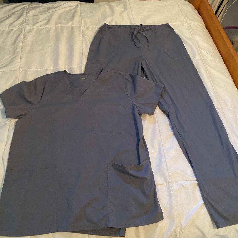 Medical Scrubs/ Scrubs UNISEX Men & Women